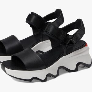 Sorel | Kinetic™ Impact Y-Strap High Sandal | Size 8 Black